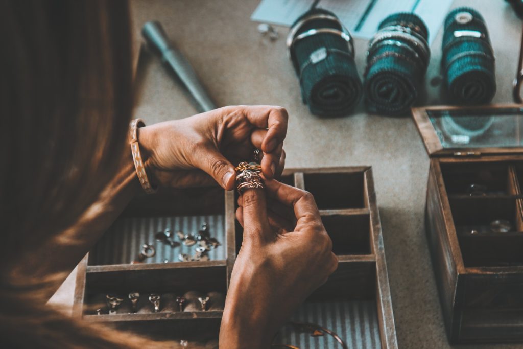 Laser Marker in jewelry